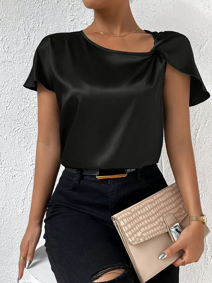 Loretta - Trendy Top With Unique Shoulder Detail