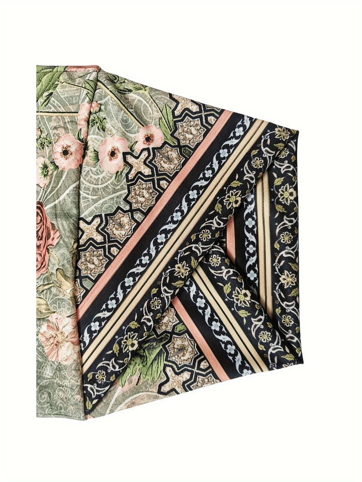 Kayden - Vintage Floral Capri Pants