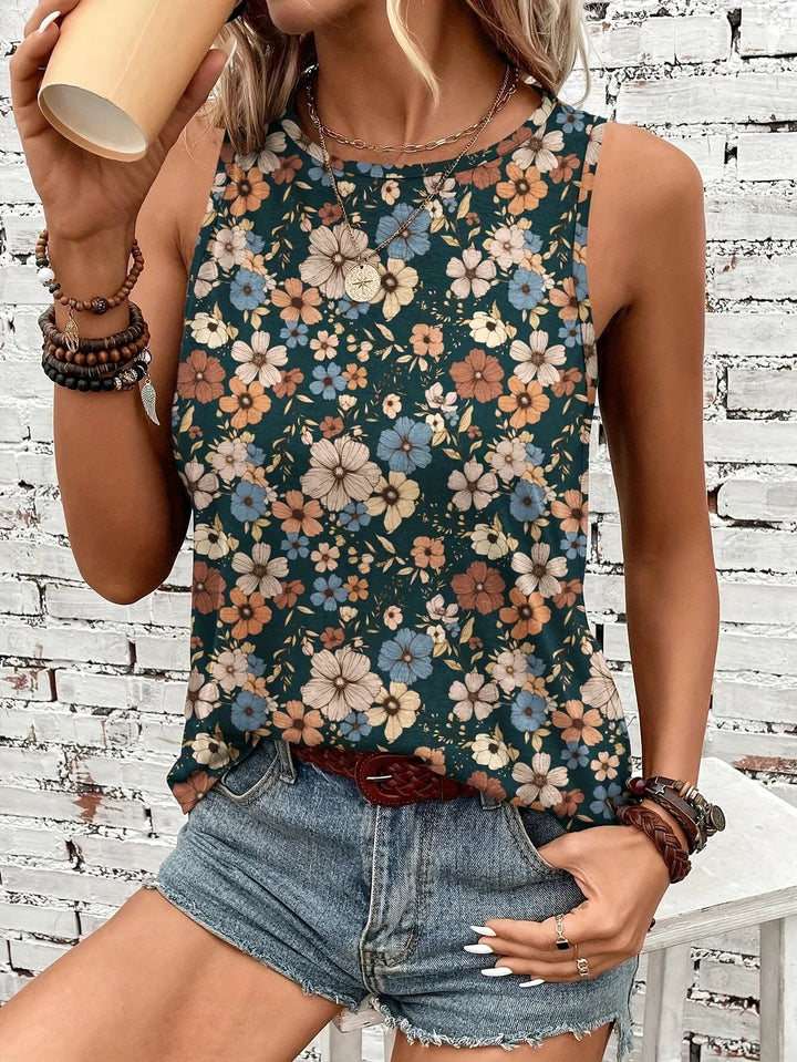 Lilou - Casual Summer Top With Floral Print