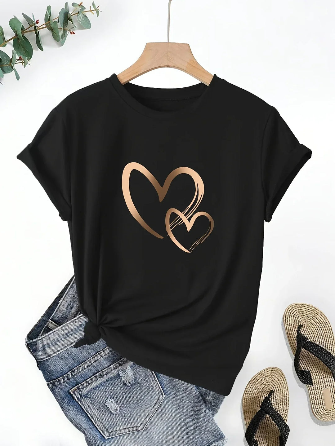Larson - Casual Short Sleeve T Shirt With Heart Print