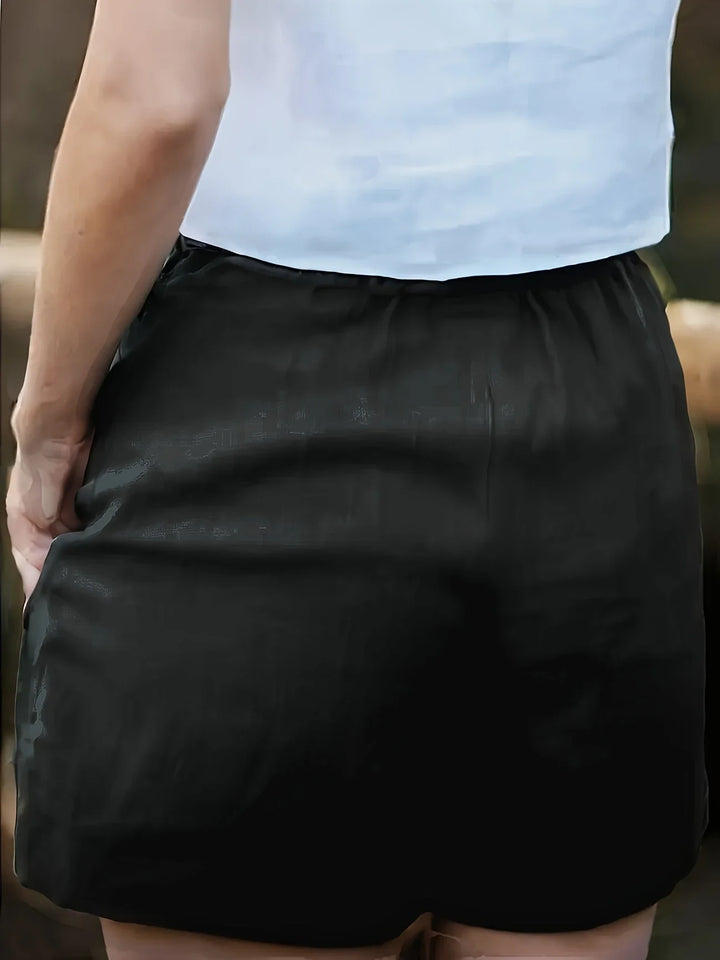 Niamh - Casual Summer Shorts With Pocket