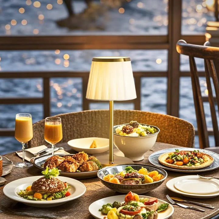 LuxeGlow - Classic Elegance Table Lamp