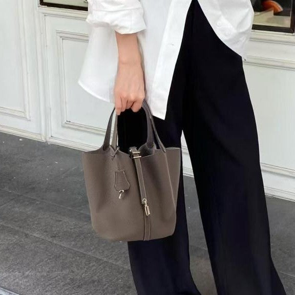 Joolia - Stylish Kate Lock Handbag