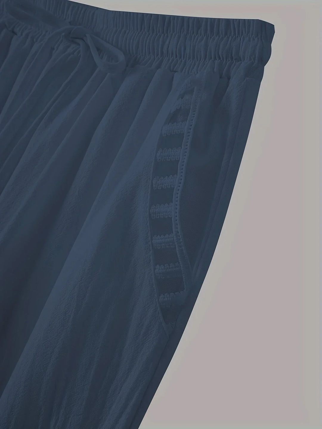 Tracey - Contrast Trim Cropped Pants