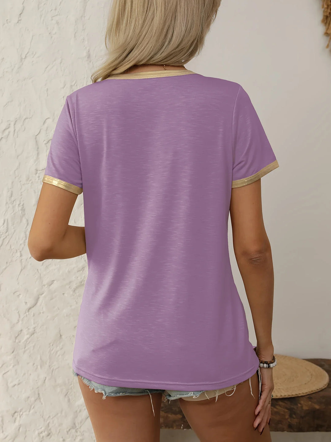 Krissy - Casual Crew Neck T-shirt