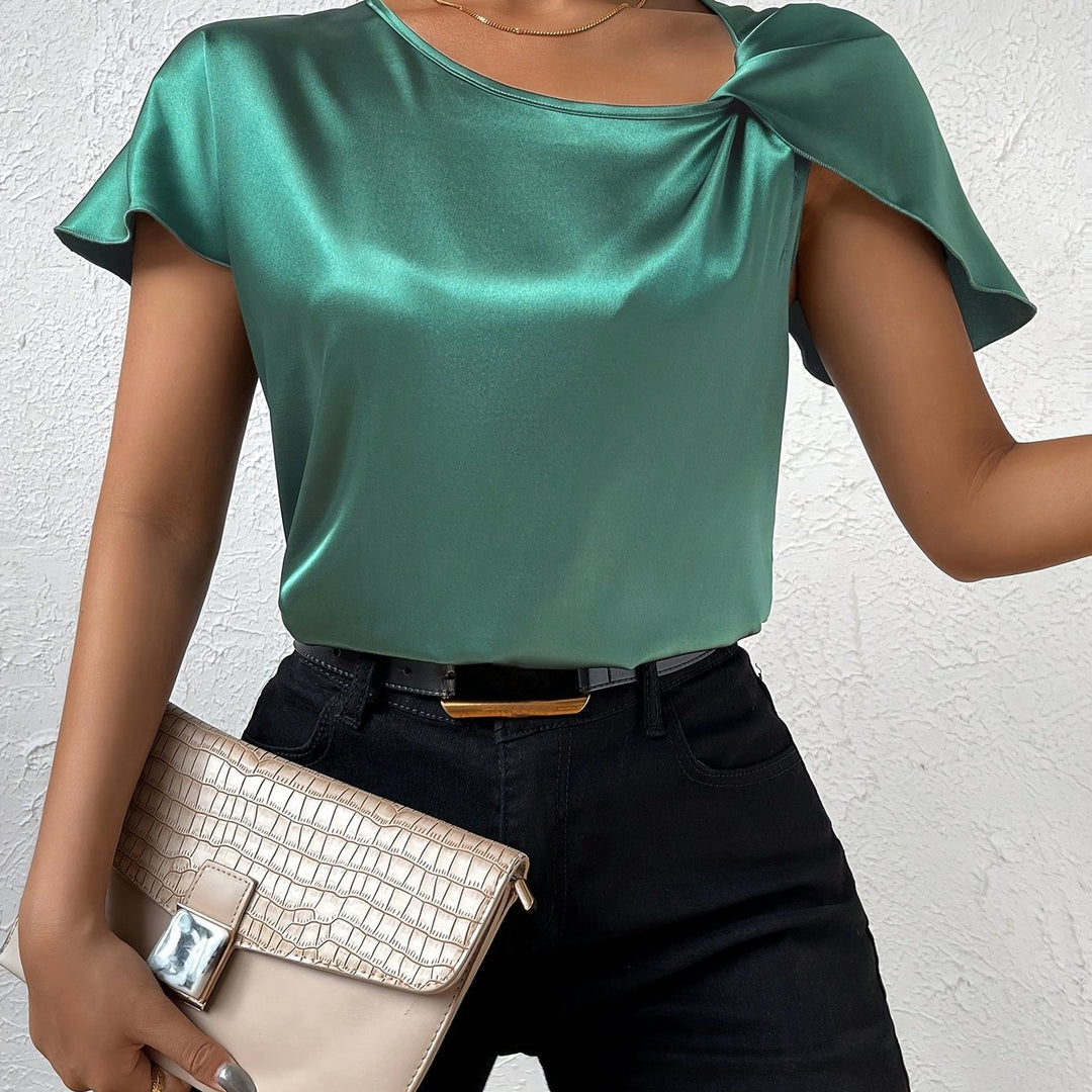 Loretta - Trendy Top With Unique Shoulder Detail