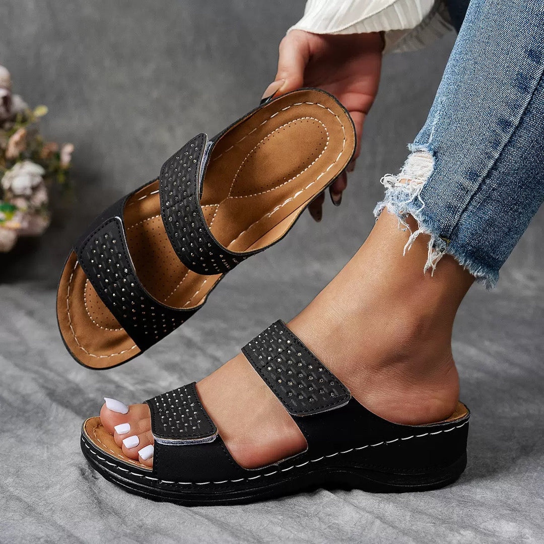 Ortholuxe™ – Breathable Orthopadic Slip-On Sandals for Women