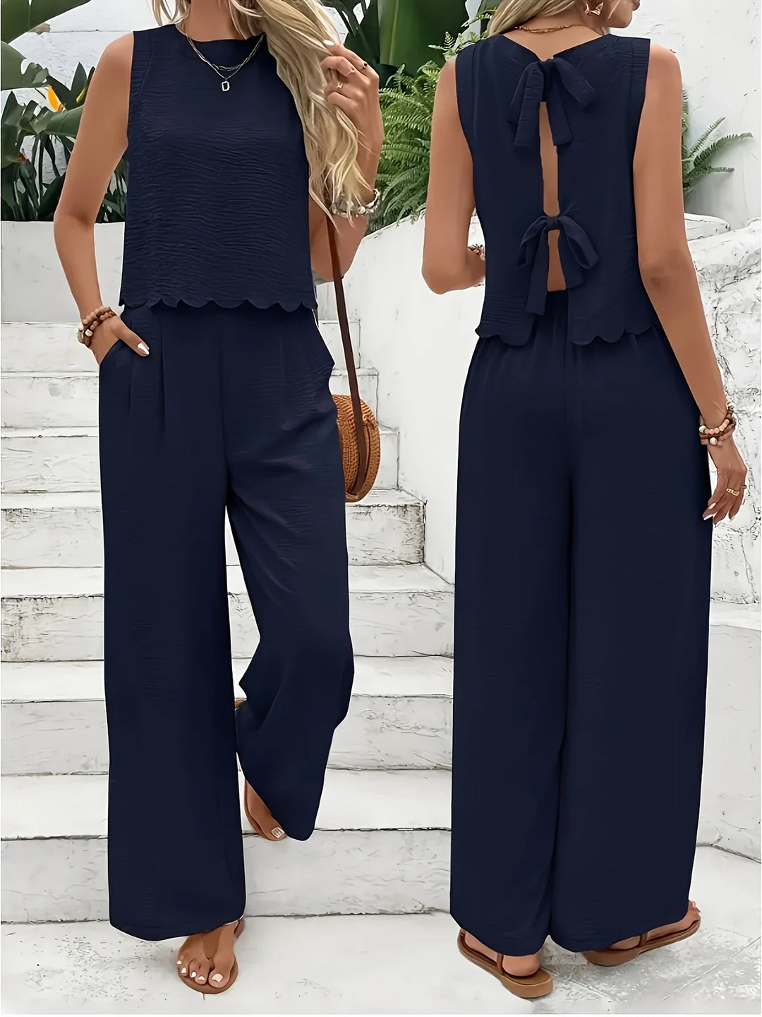 Raya- Stylish Sleeveless Two Piece Set