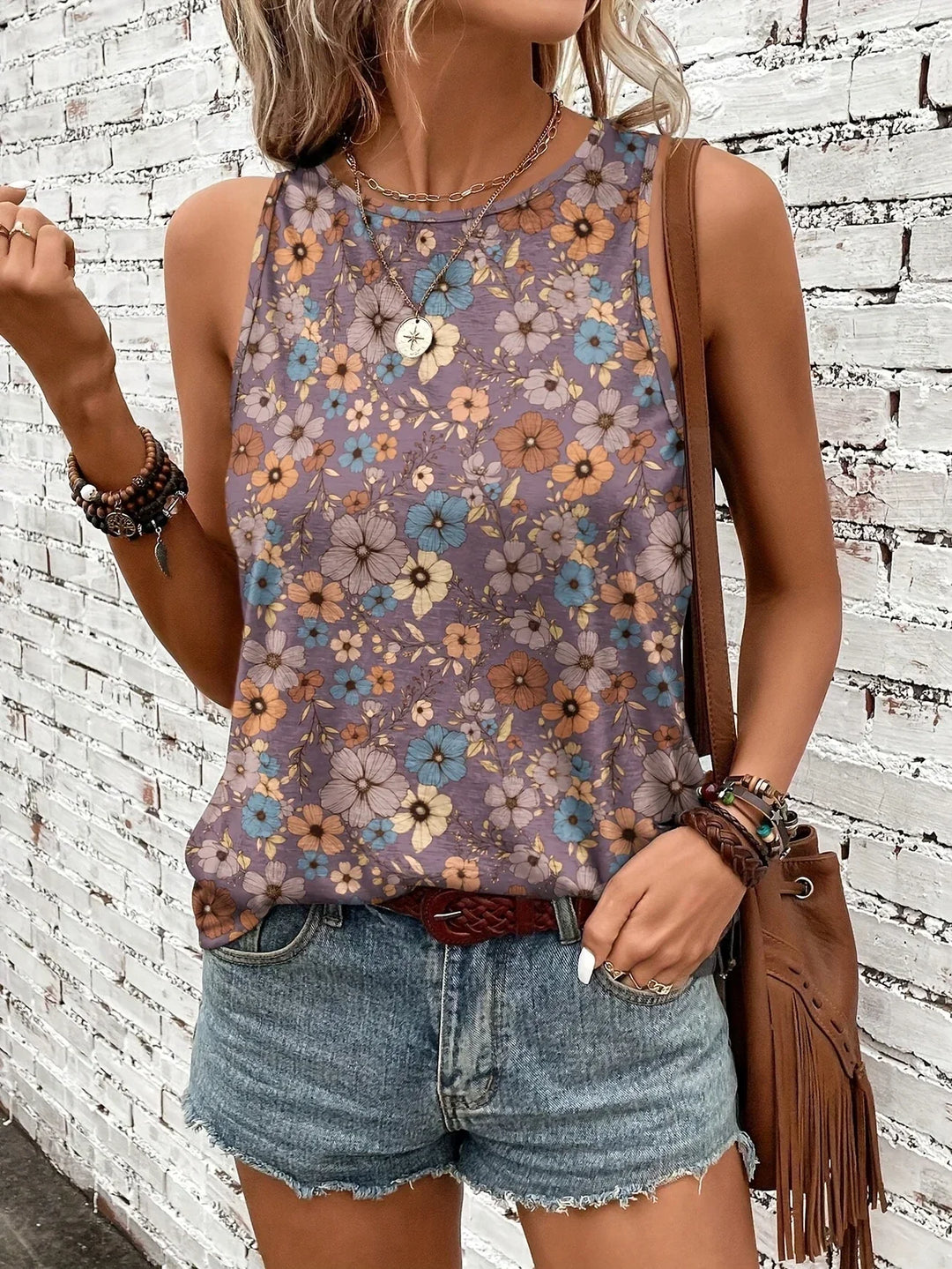 Lilou - Casual Summer Top With Floral Print