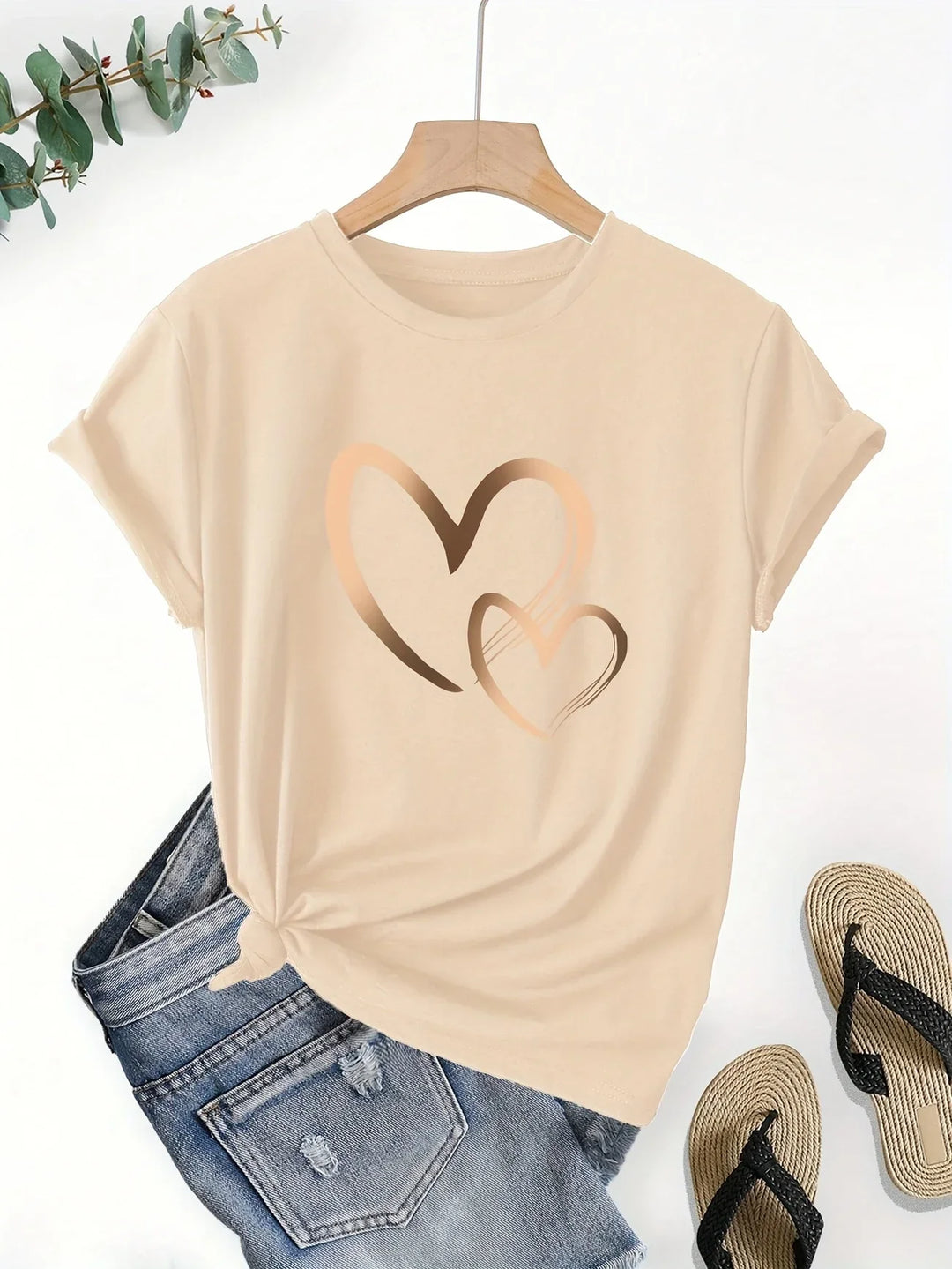 Larson - Casual Short Sleeve T Shirt With Heart Print