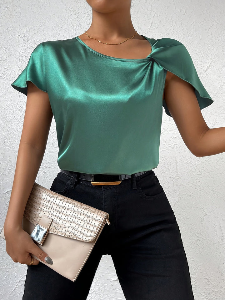 Loretta - Trendy Top With Unique Shoulder Detail