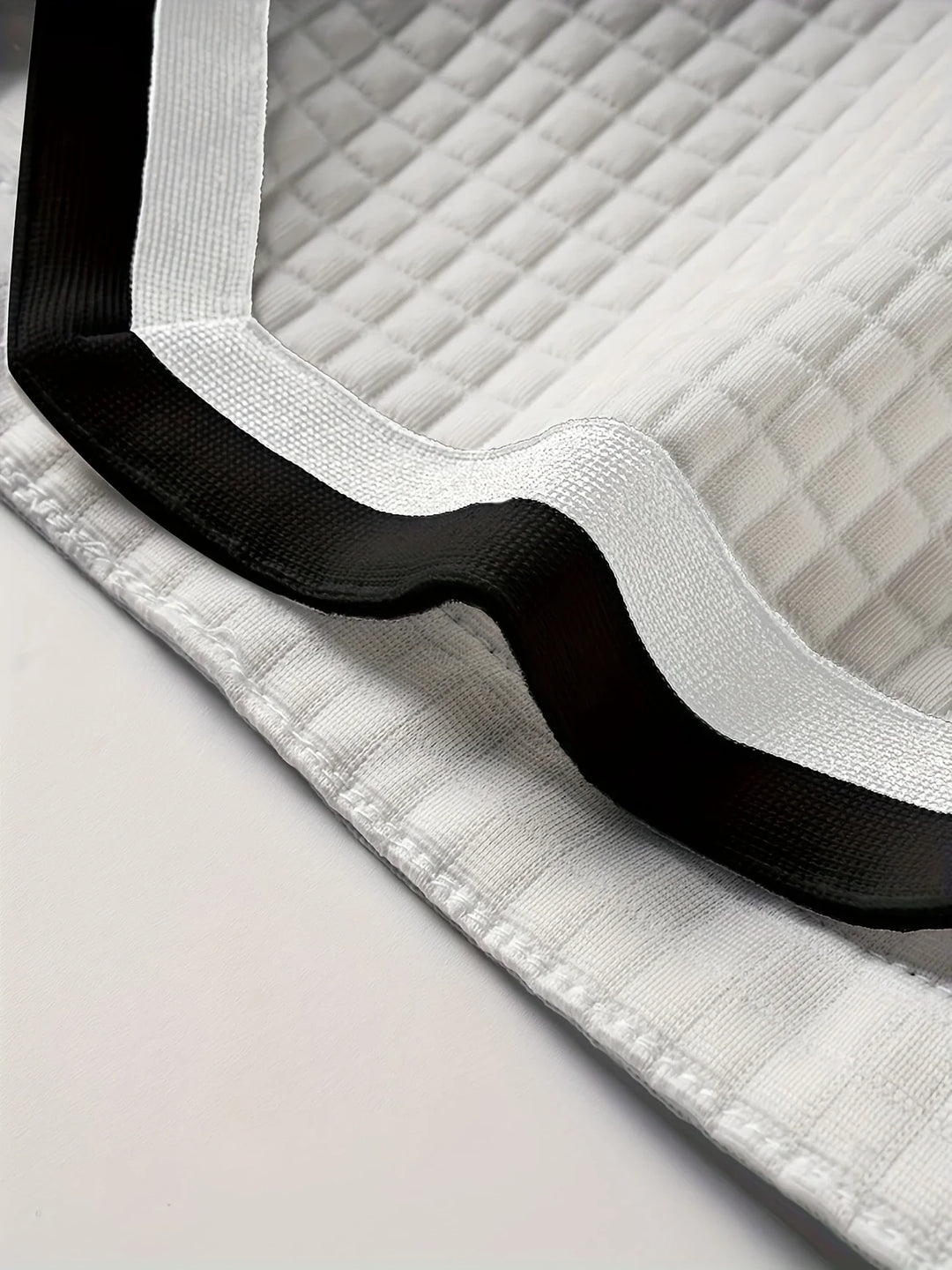 Nikifor - Breathable Drawstring Waist Shorts