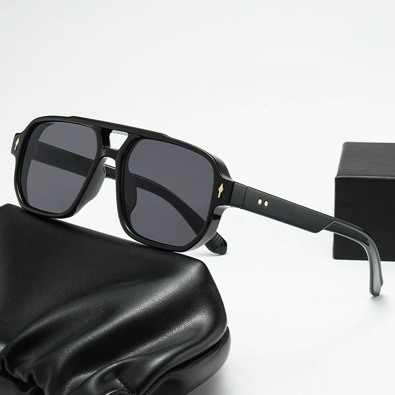 Sunflect - Stylitsh Square Sunglasses