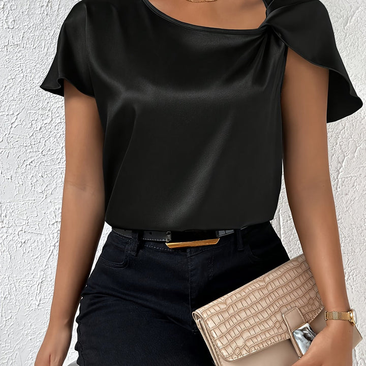 Loretta - Trendy Top With Unique Shoulder Detail