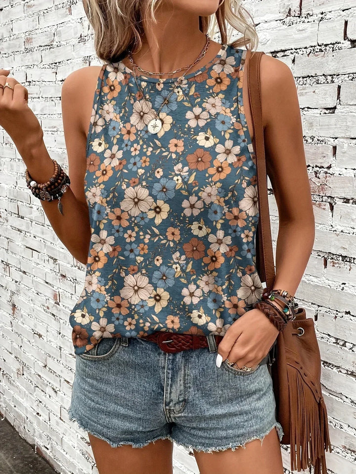 Lilou - Casual Summer Top With Floral Print