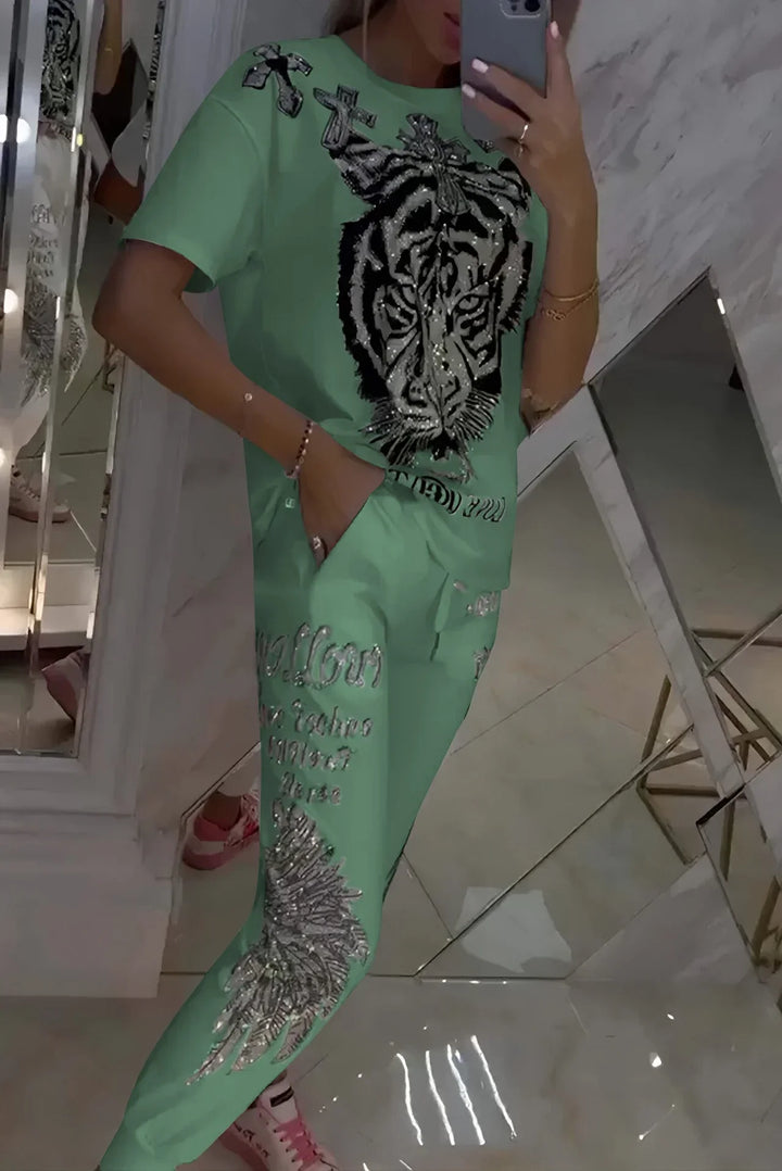 Quinzella - Fashionable Printed Top and Pants Set